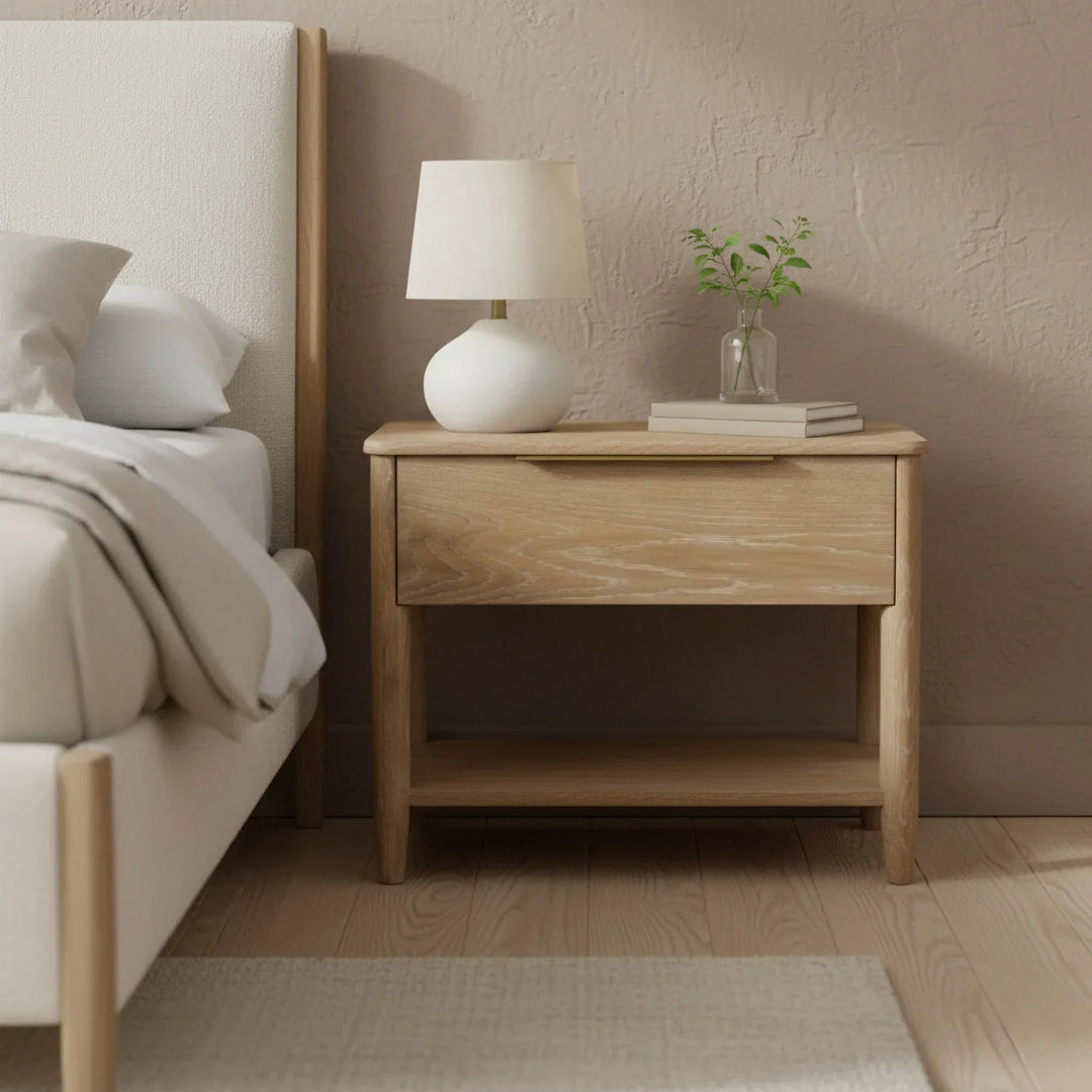 Kamelia Nightstand