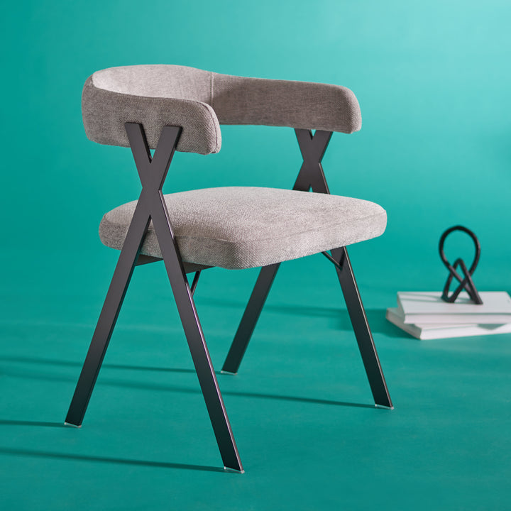 GREY / BLACK / 28.3" X 28.9" X 31.1"