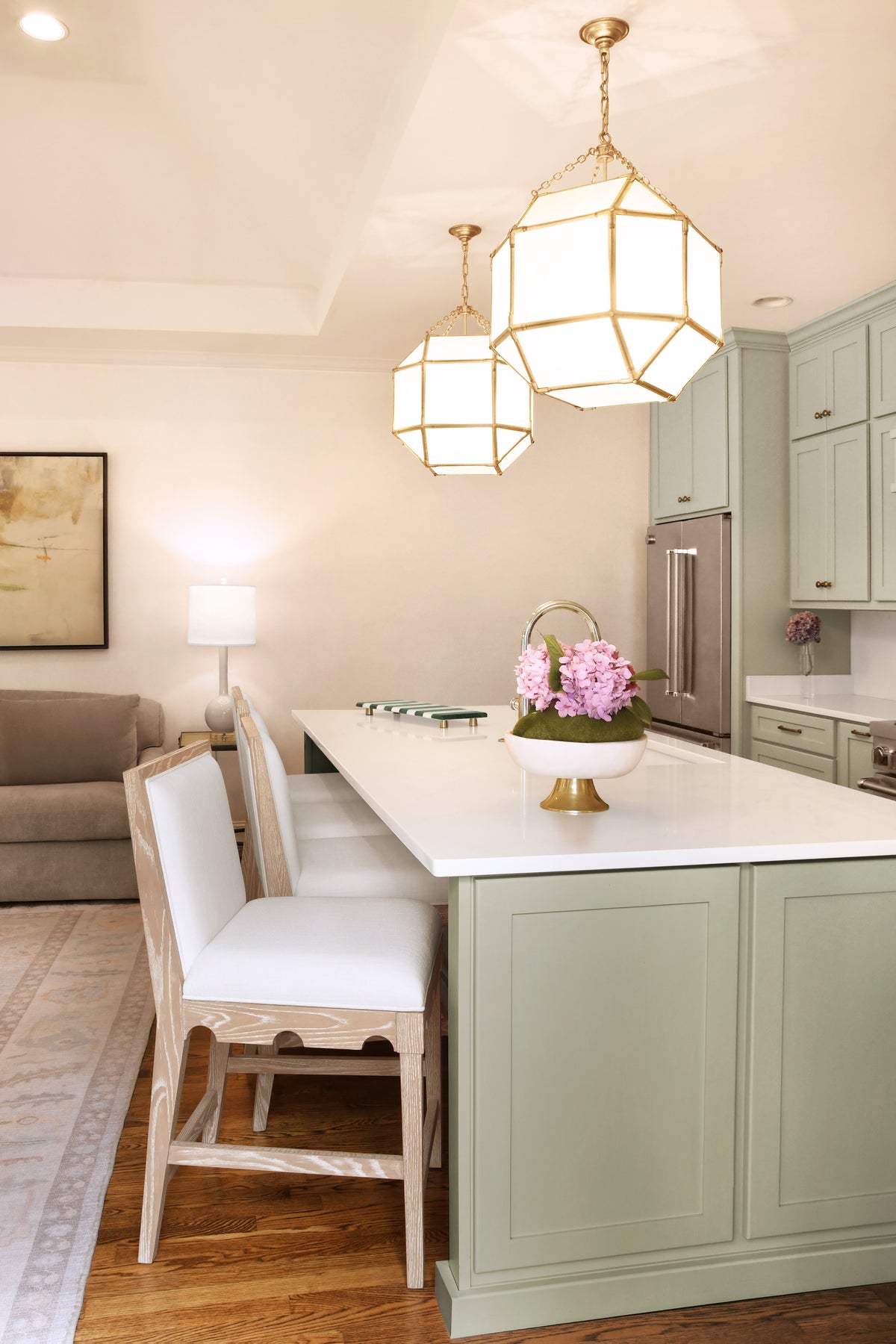 Square Back Counter Stool With Decorative Apron In Cerused Oak With Performance White Linen Upholstery - LANISTER CS CO