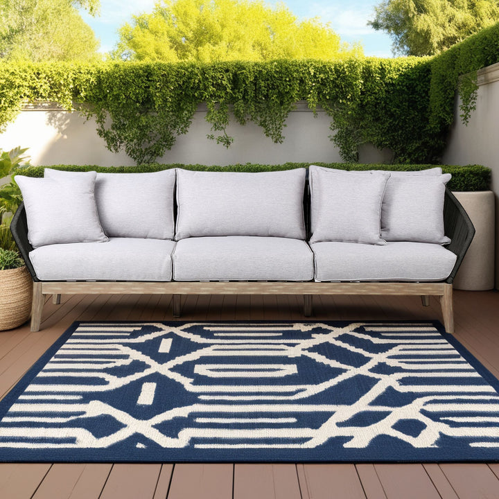 93"W x 30"D x 28"H / Gray/Light