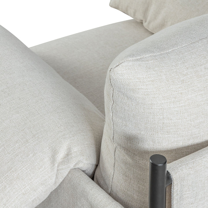 29.6"W x 33"D x 34.25"H / Off-White/Black