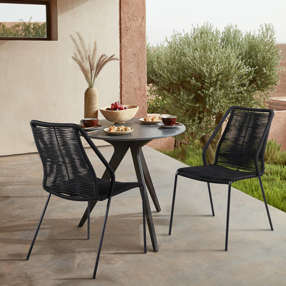 22"W x 25"D x 35"H / Black/Black