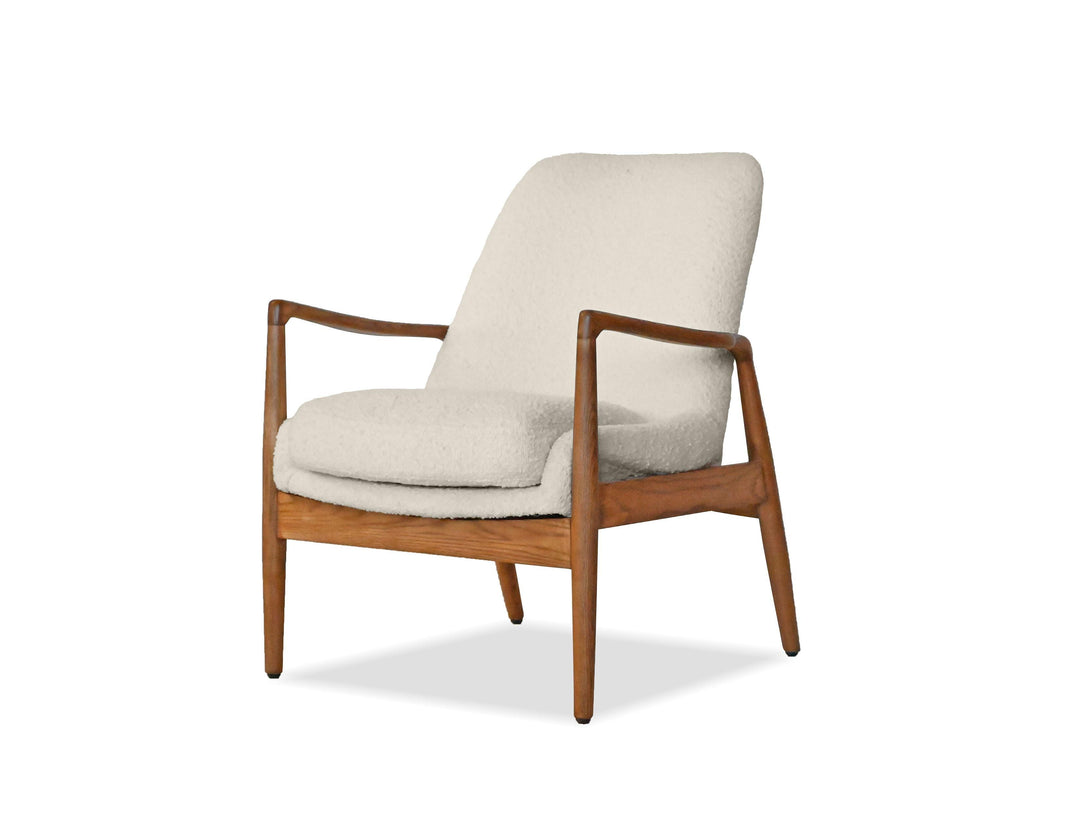REYNOLDS Lounge Chair - AmericanHomeFurniture