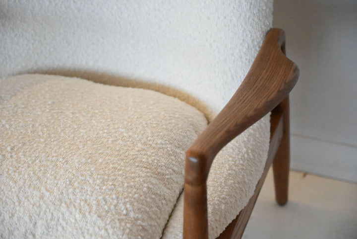 REYNOLDS Lounge Chair - AmericanHomeFurniture