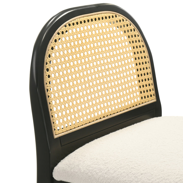 21.5"W x 18"D x 35"H / White/Black
