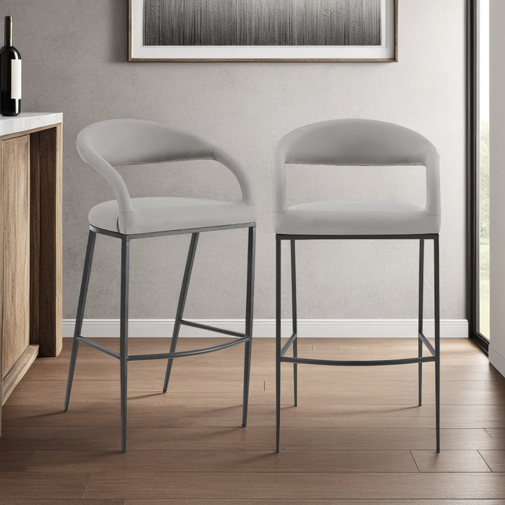 21"W x 22"D x 40"H / Light Gray/Black