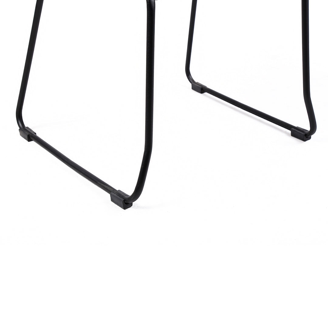 23"W x 22.5"D x 35.5"H / Gray/Black