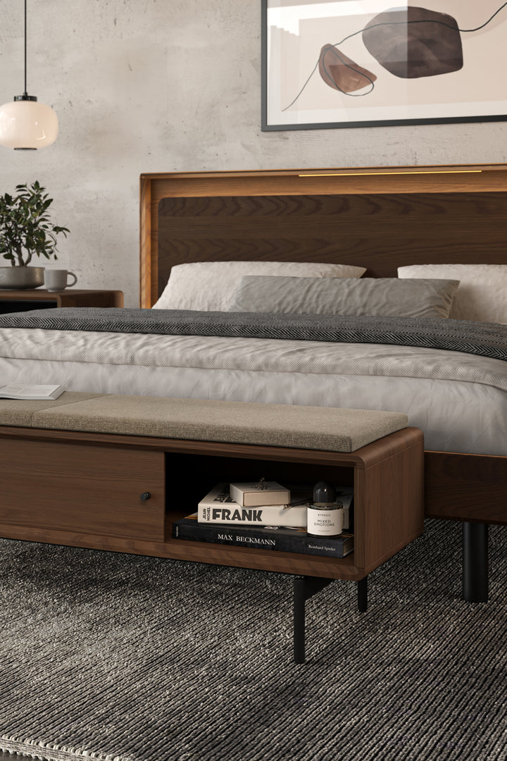 LINQ Bedroom 9101 Bench | Fabric