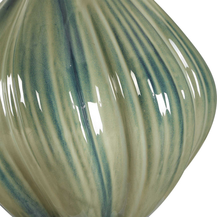Tausha Green Table Lamp