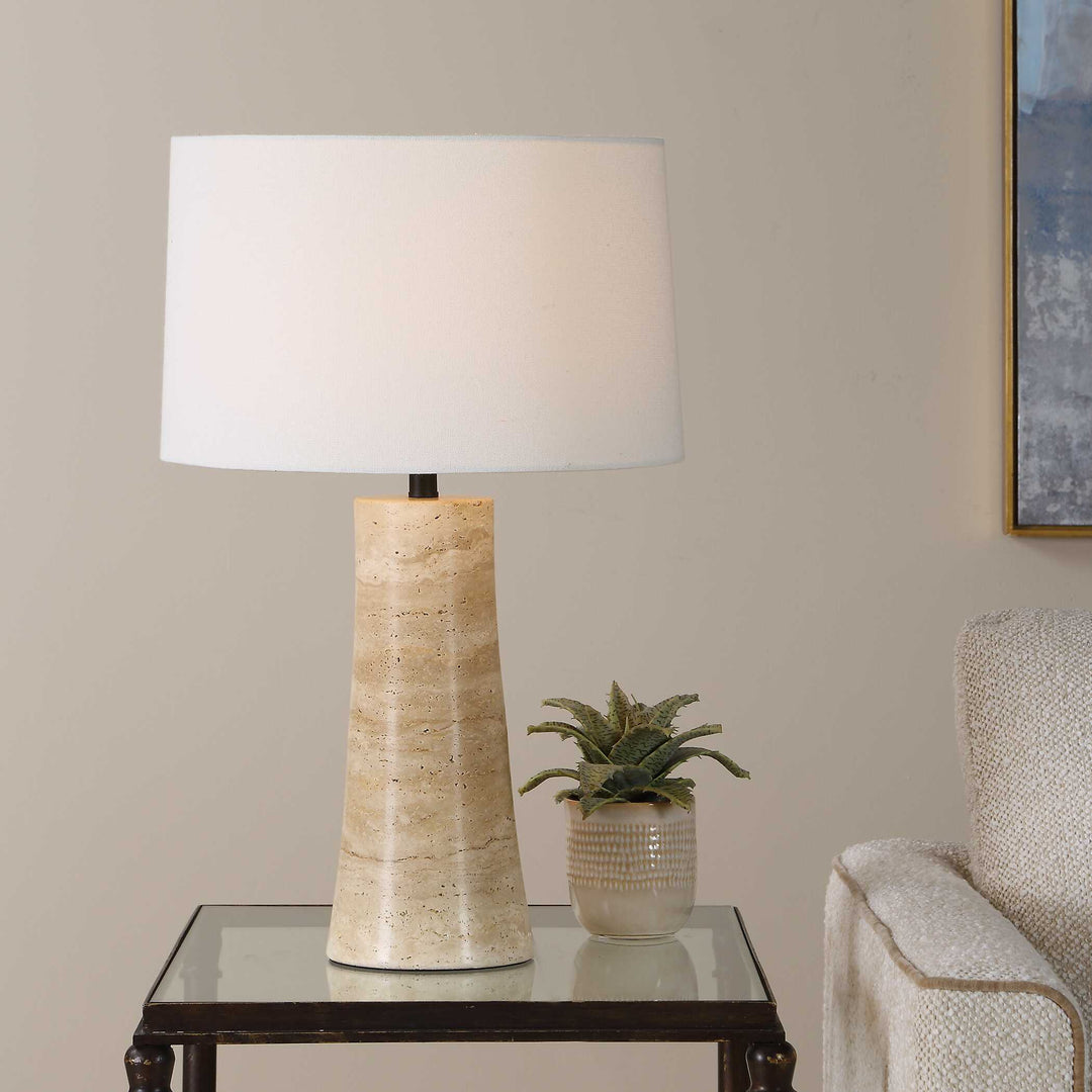 Delmani Indoor-Outdoor Lamp