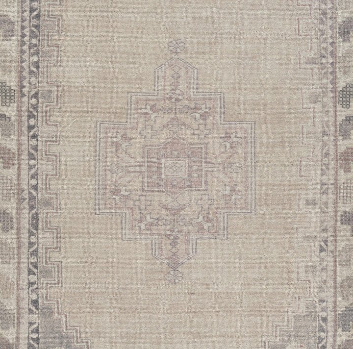 American Home Furniture Momeni Luna 2 Rug