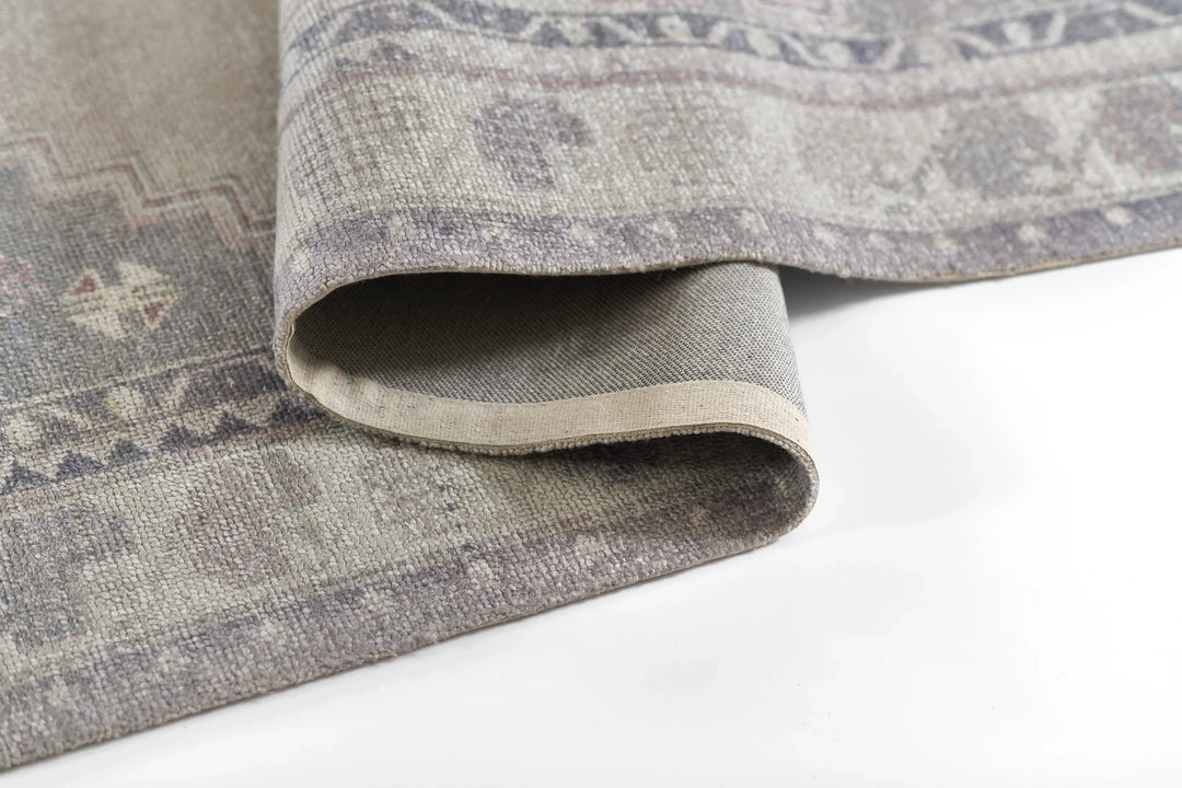 American Home Furniture Momeni Luna 2 Rug