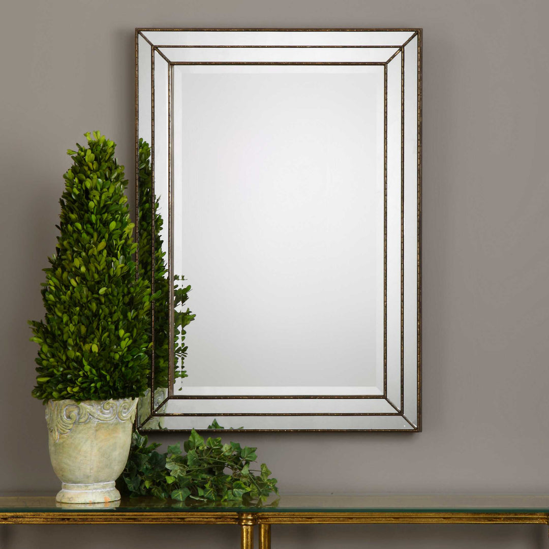 Emma Mirror
