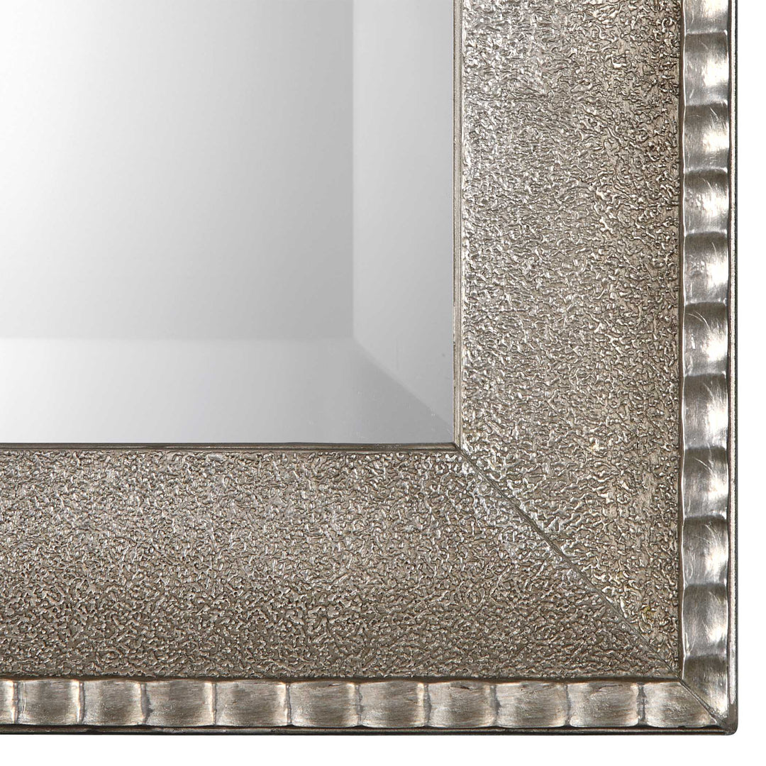 Amelia Mirror