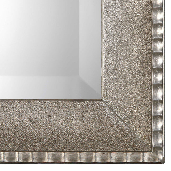 Amelia Mirror