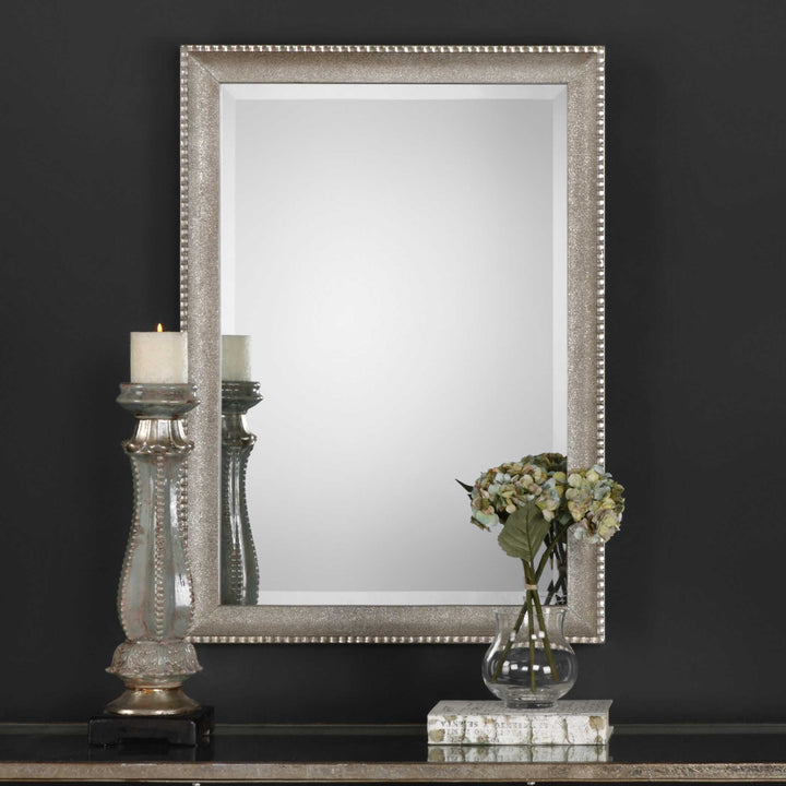 Amelia Mirror