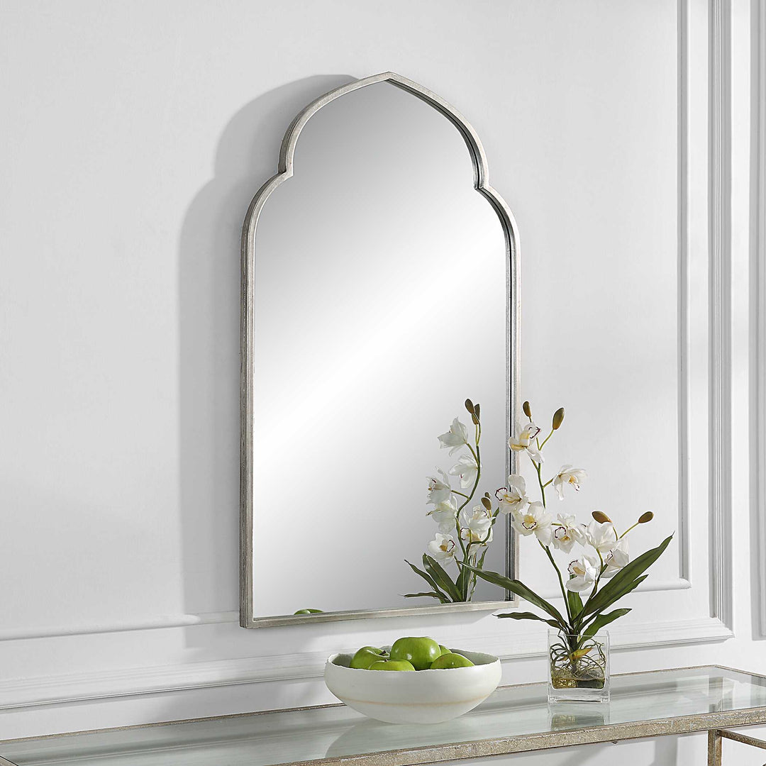 Emilia Mirror