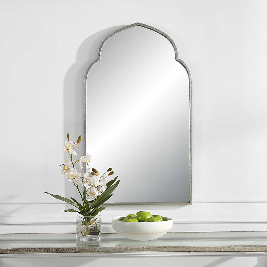 Emilia Mirror