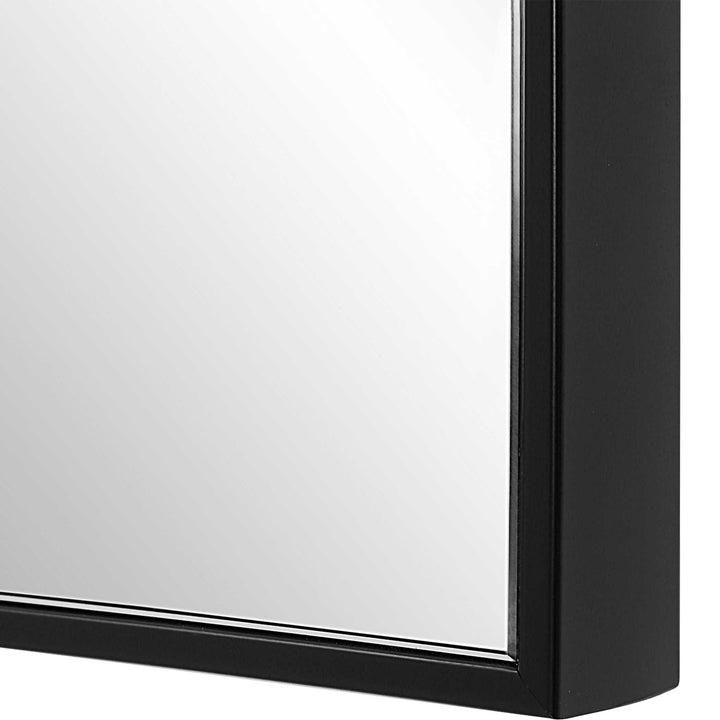 Leah Mirror