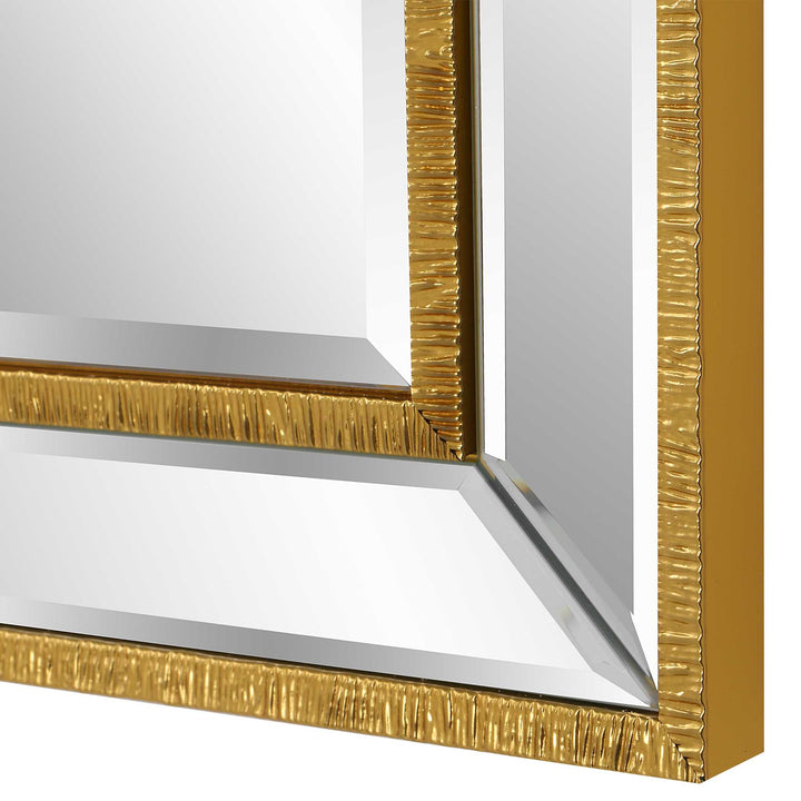 Lillian Mirror