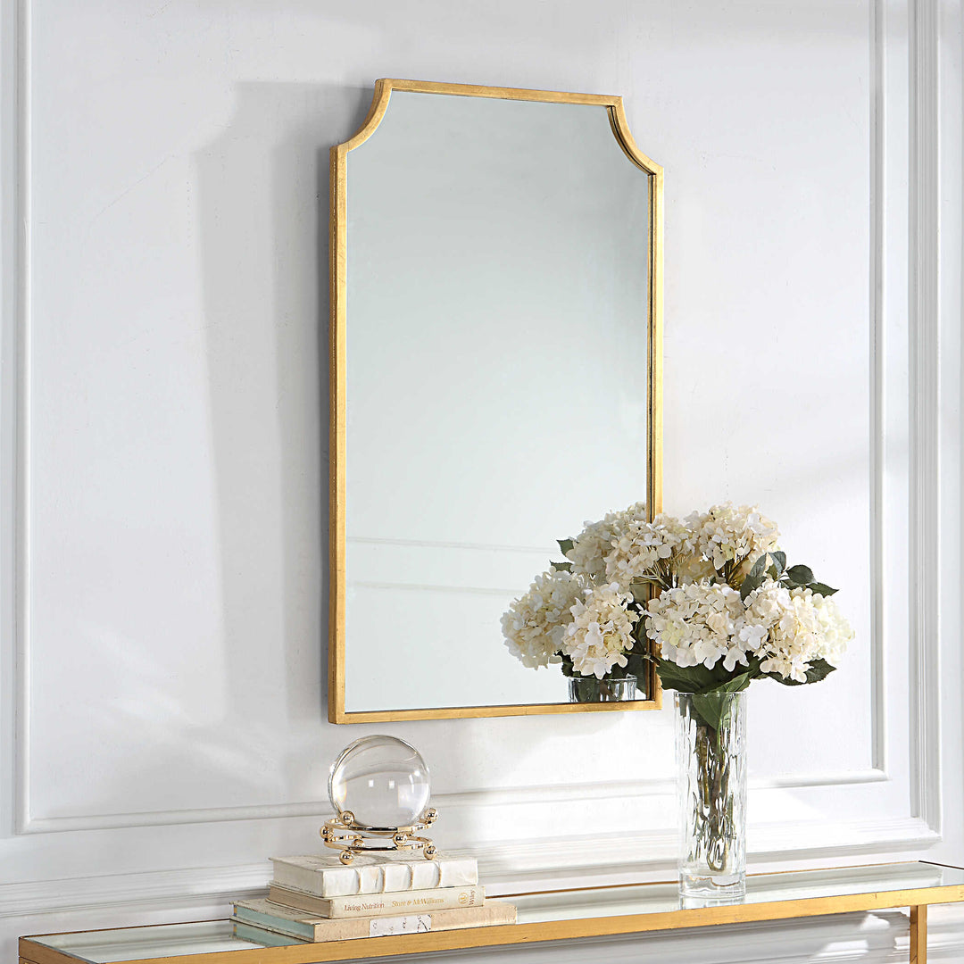 Lucy Mirror