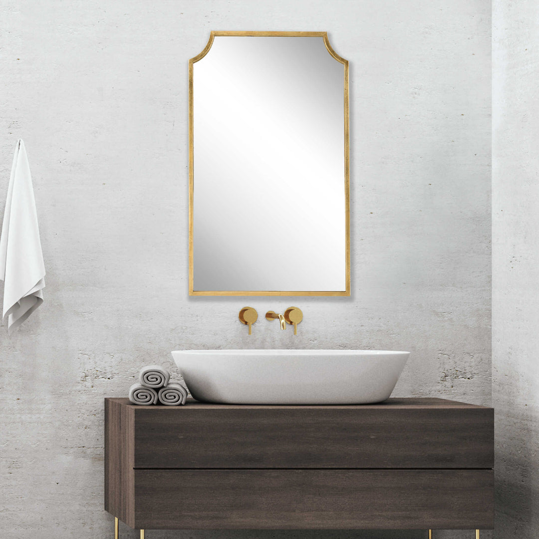 Lucy Mirror
