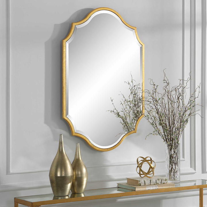 Naomi Mirror