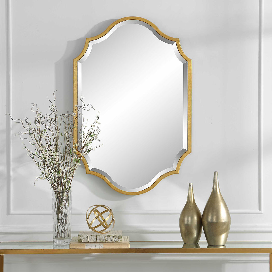Naomi Mirror
