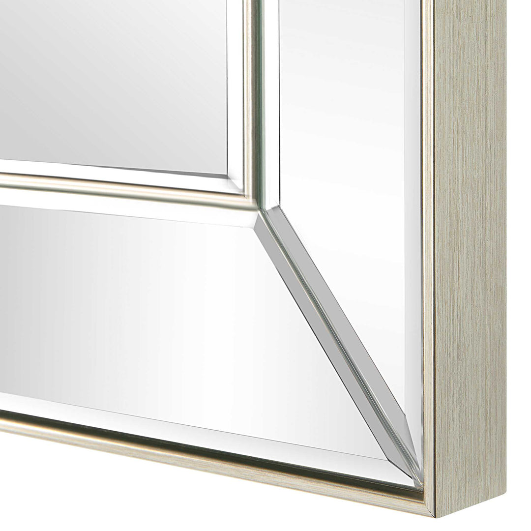 Kinsley Mirror