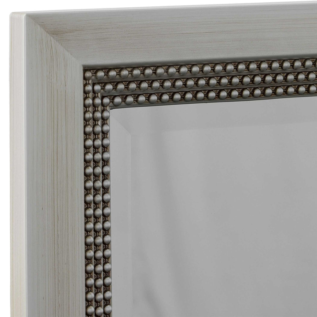 Skylar Mirror