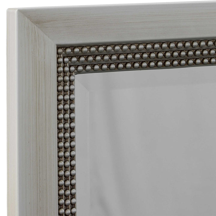 Skylar Mirror