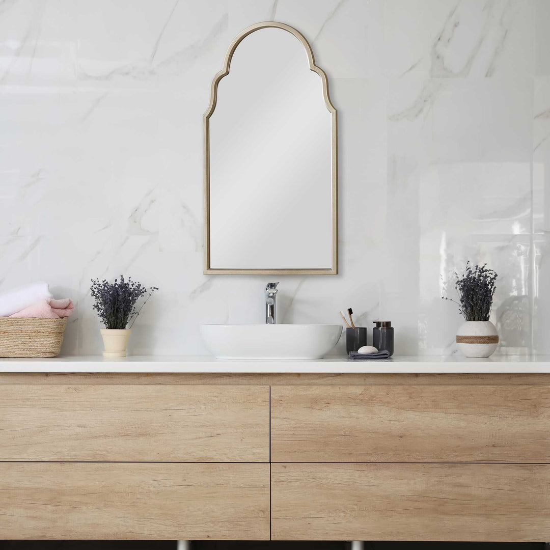 Bella Mirror