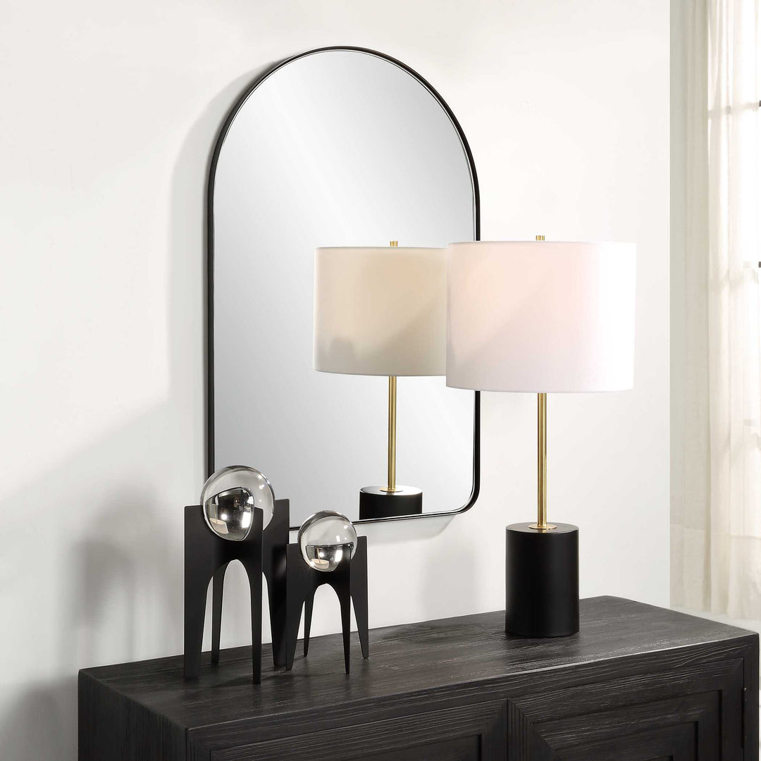 Aaliyah Mirror