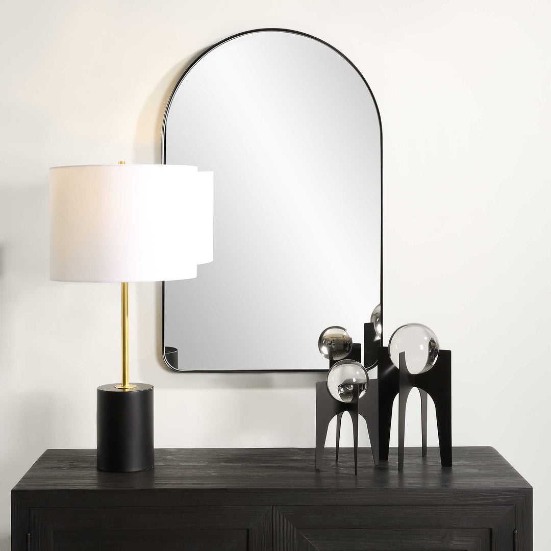 Aaliyah Mirror