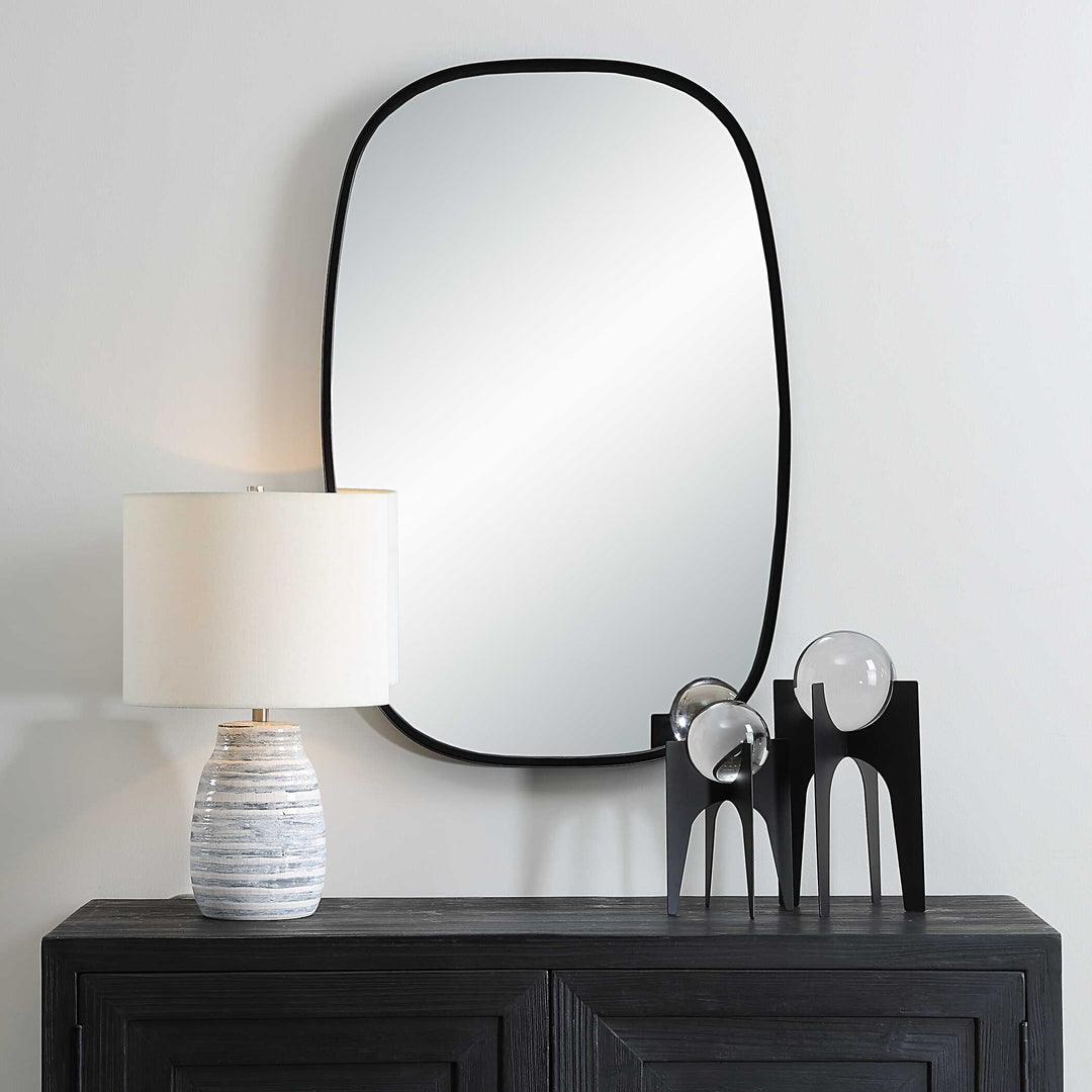 Anna Mirror