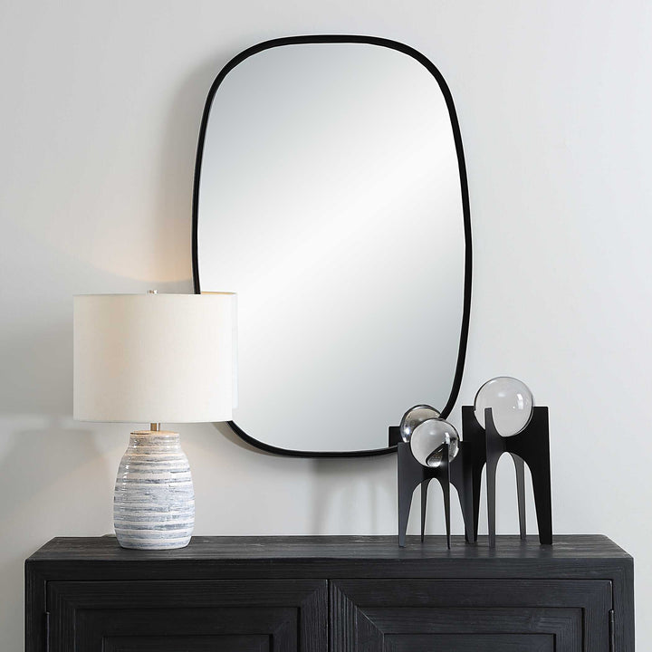 Anna Mirror
