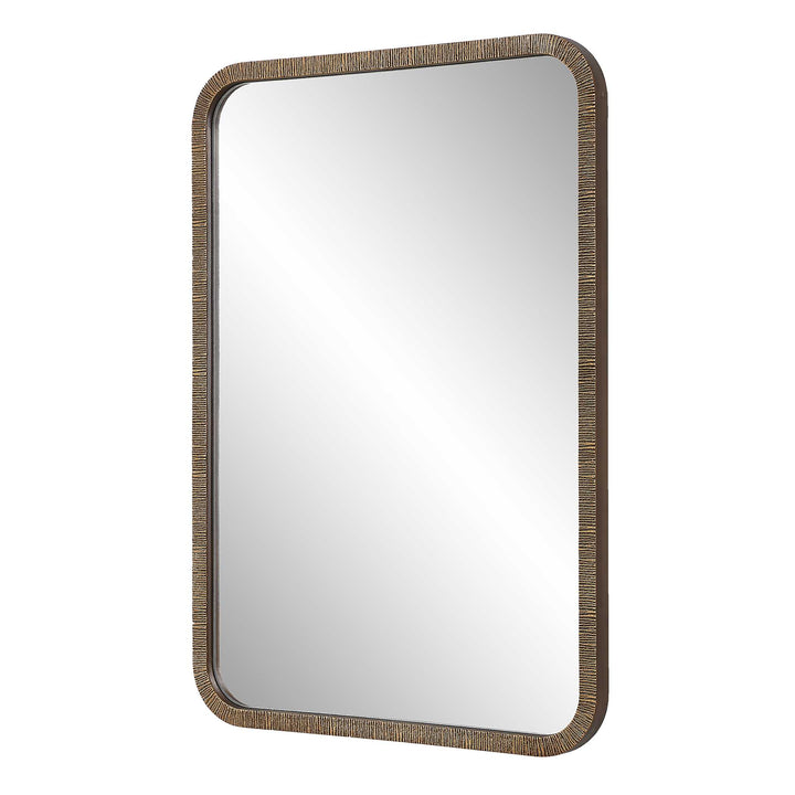 Delilah Mirror