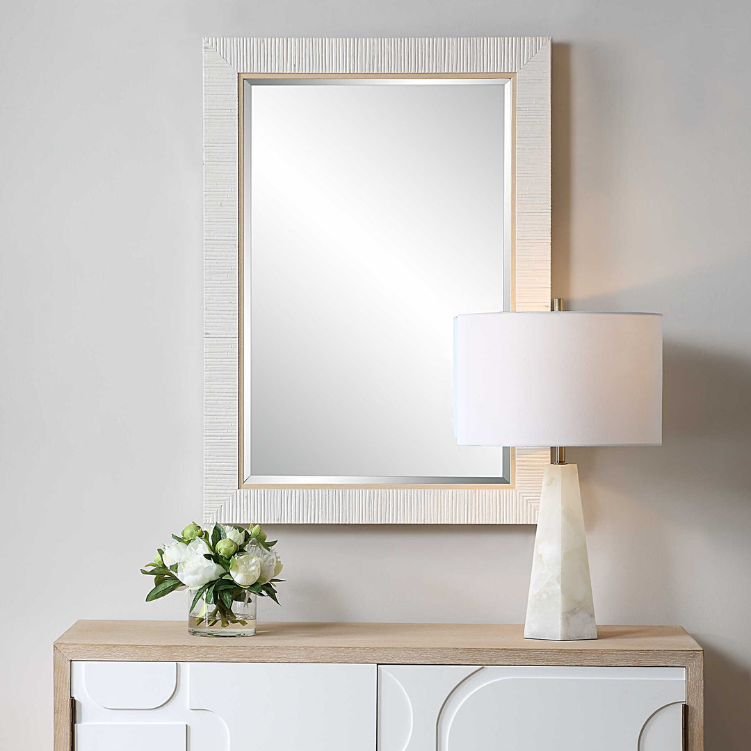 Valentina Mirror