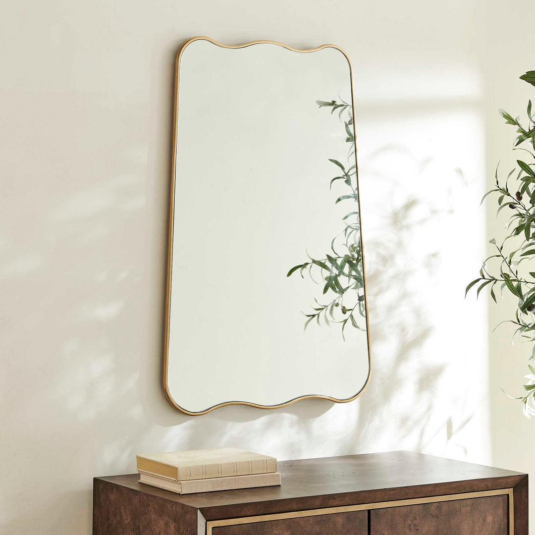 Lydia Mirror