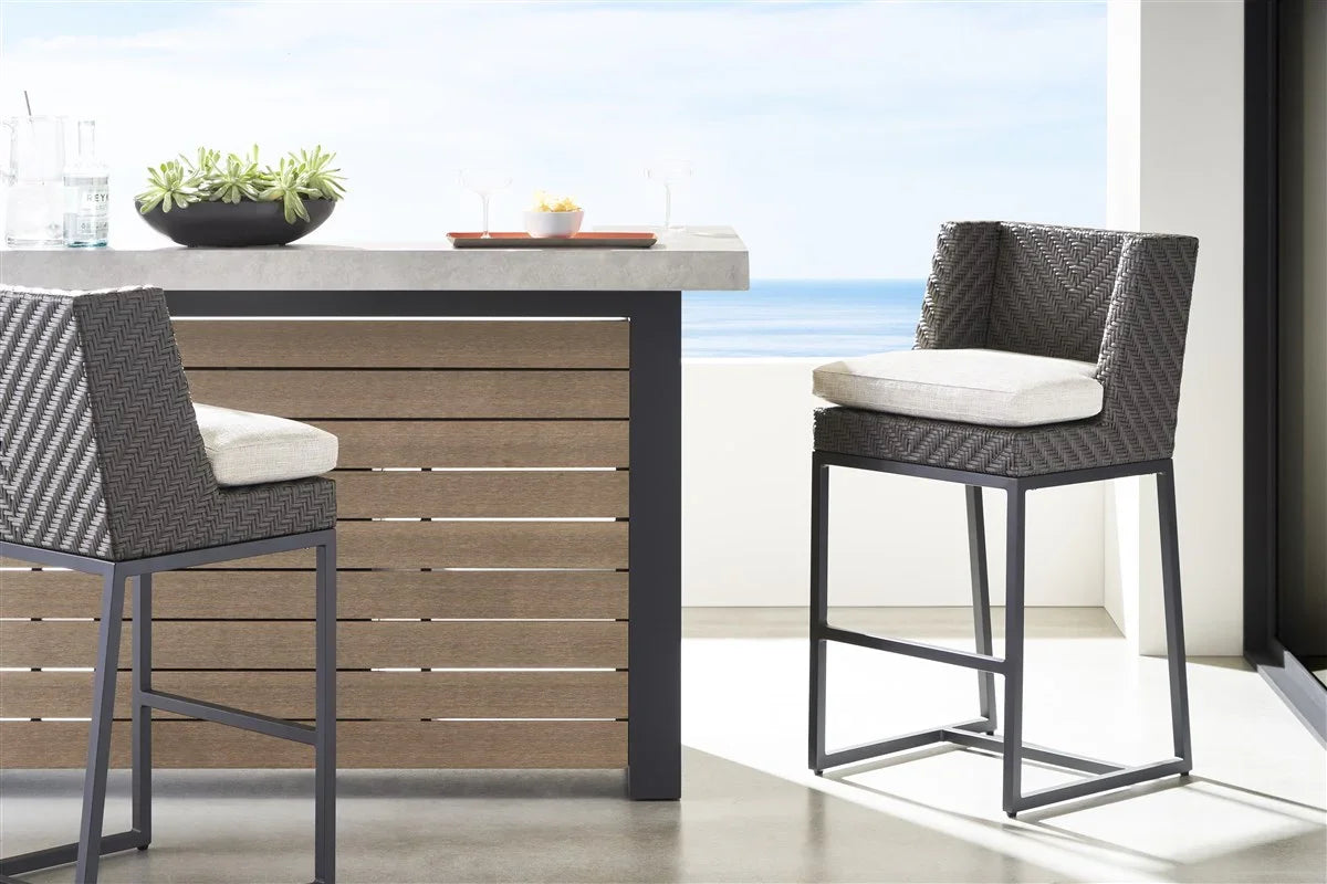 American Home Furniture Vanguard Furniture Montecito Outdoor Bar