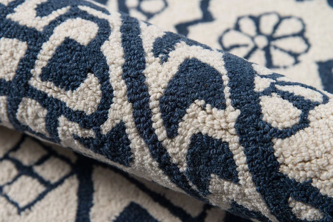 American Home Furniture Momeni Newport 17 Rug