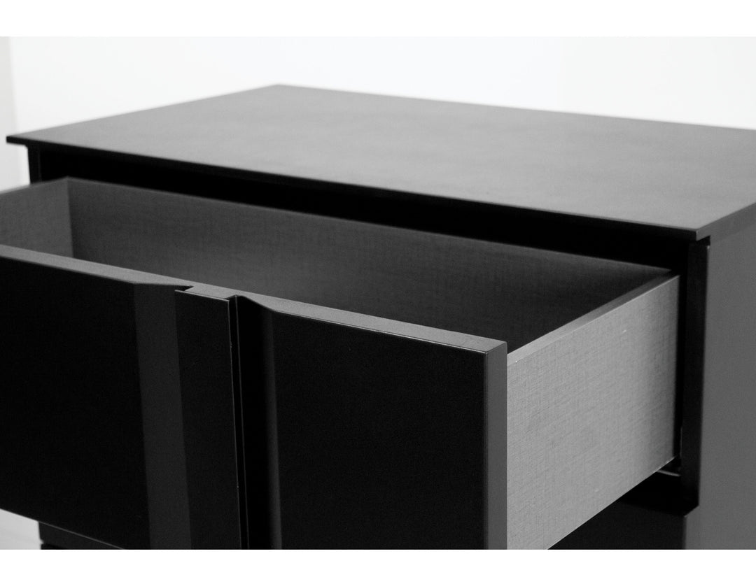 Black Textured / Soft Closing Drawers