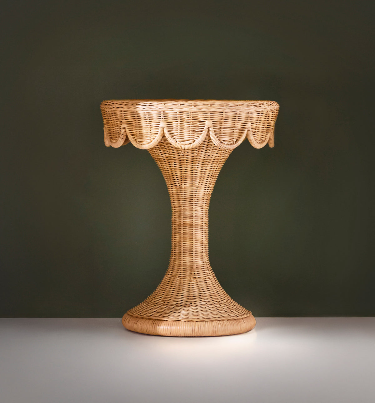 Round Pedestal Side Table With Scallop Edge - ORLA