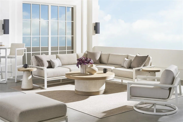 American Home Furniture Vanguard Furniture Breeze Outdoor Round Bistro Table