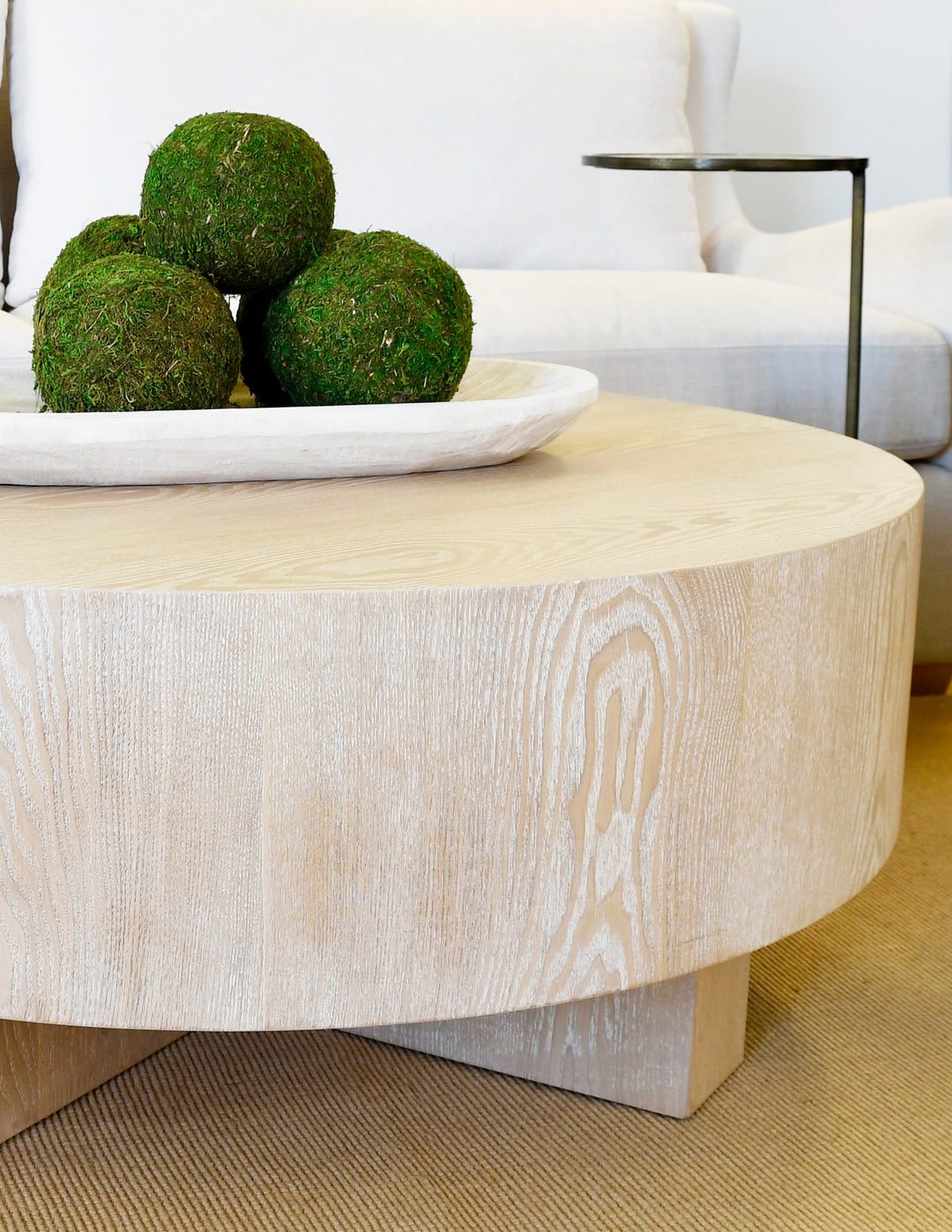 Thick Top Coffee Table With Cross Base In Cerused Oak - OSLO CO