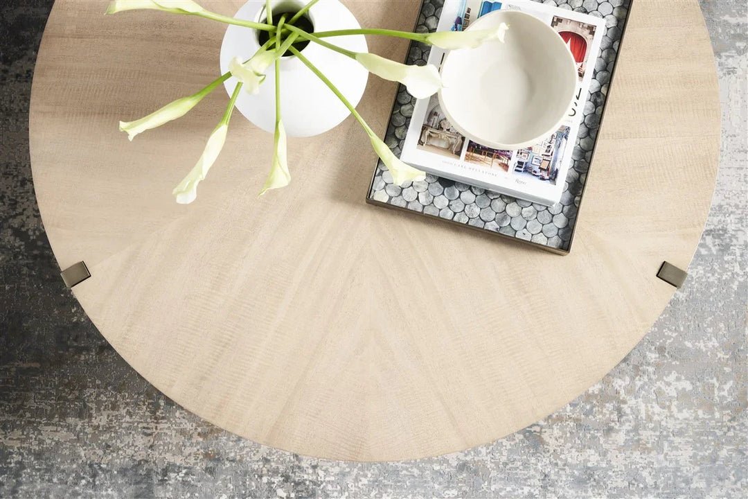 American Home Furniture Vanguard Furniture Clarion Cocktail Table