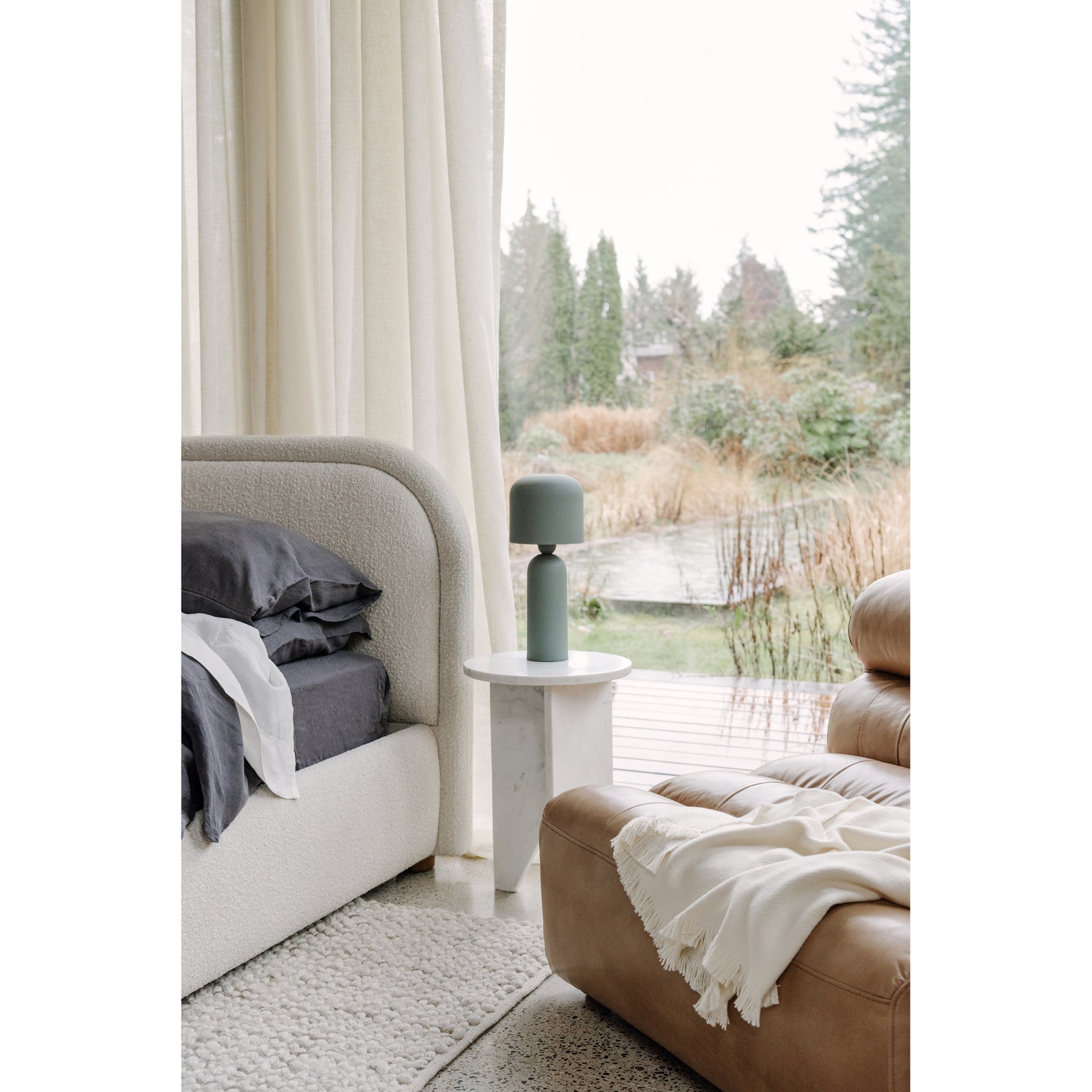Moe's Home Collection - Grace Accent Table White Marble - PJ-1021-18 | American Home Furniture