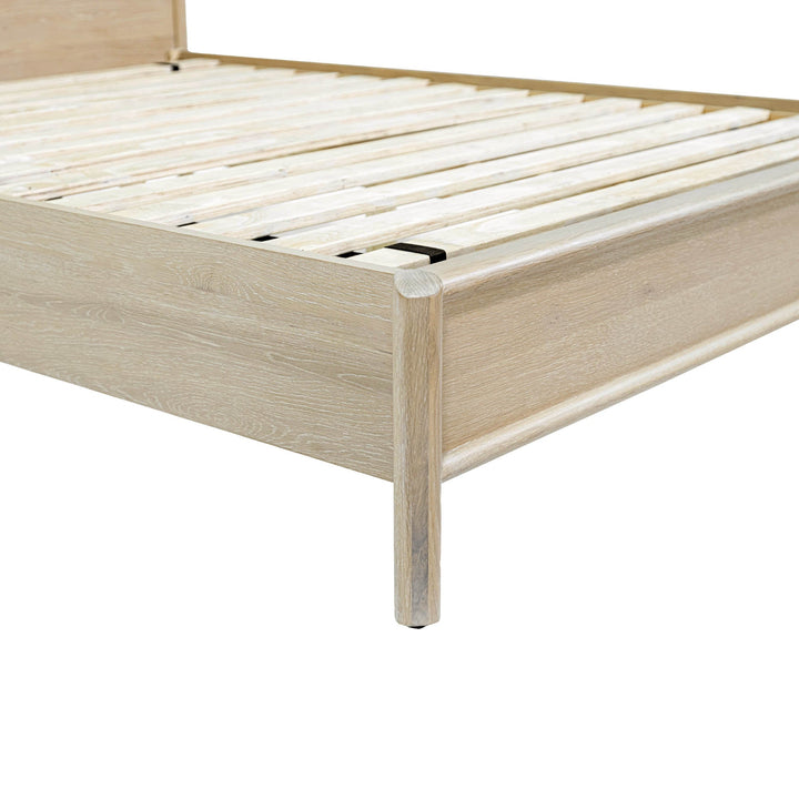Runway Queen Bed - Light Oak