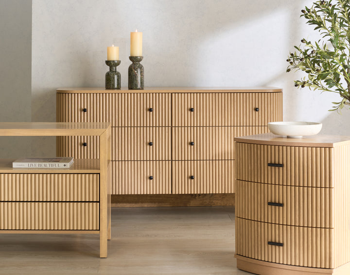 56"W x 18"D x 31.5"H / Oak/Black