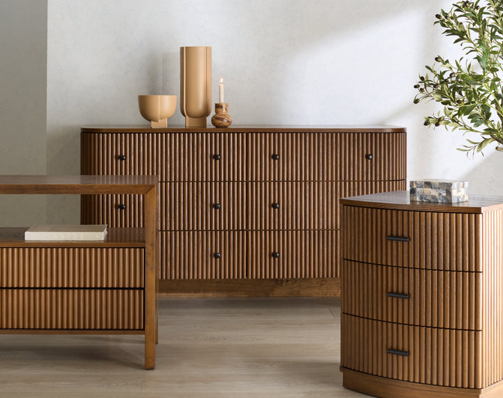 56"W x 18"D x 31.5"H / Medium Oak/Black